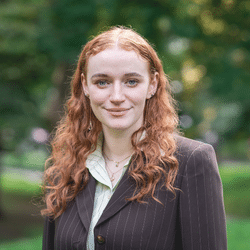 Julia Payne headshot